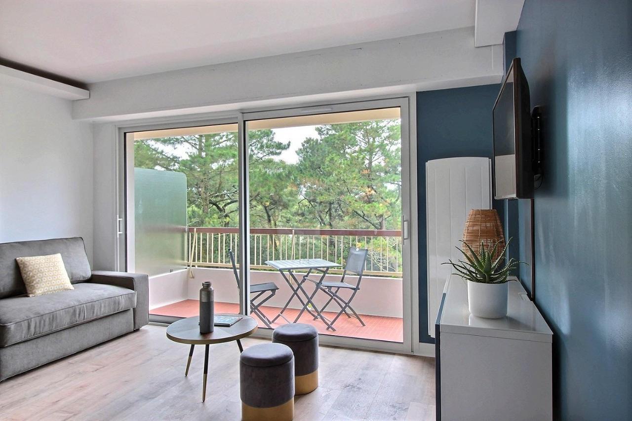 La Pinede Apartment *